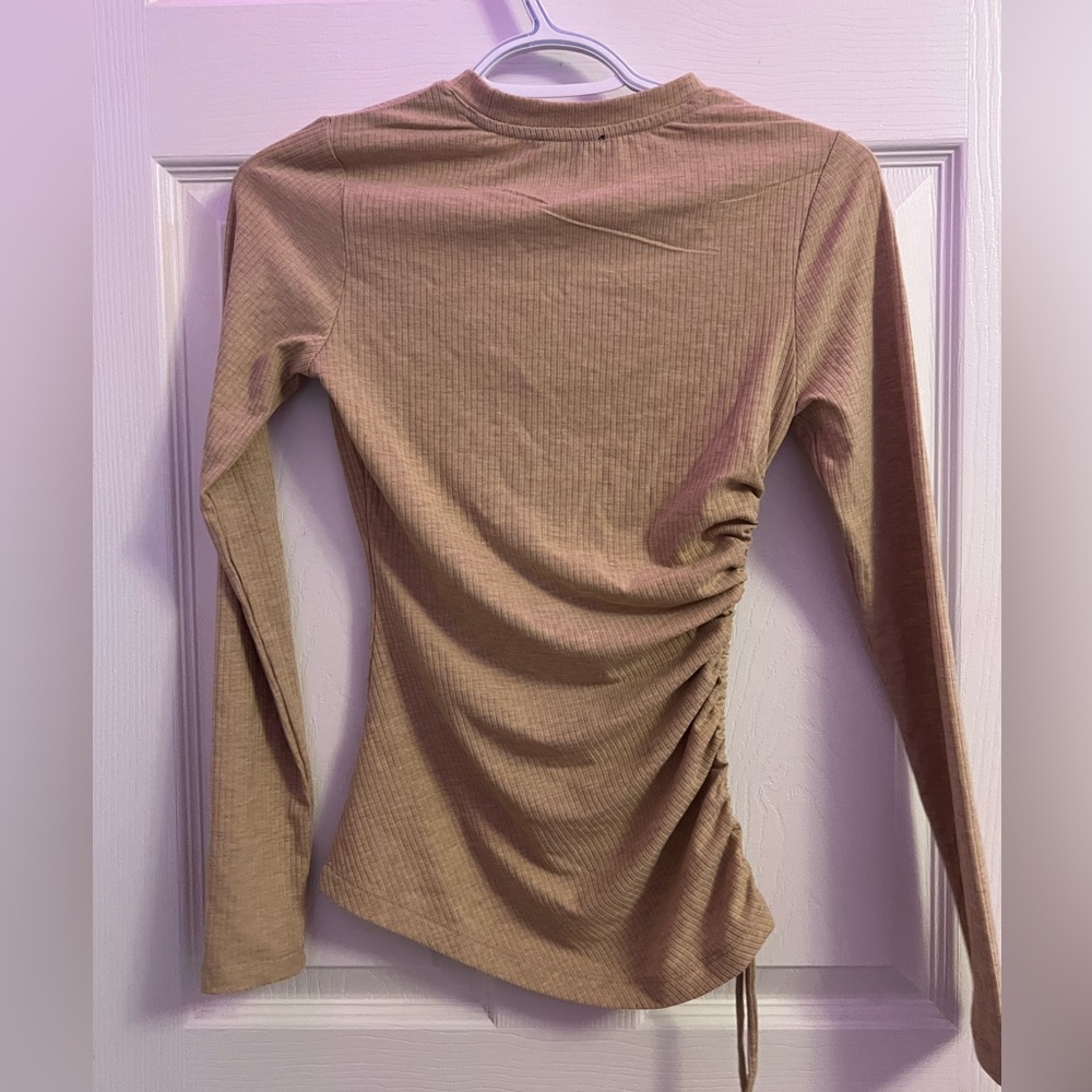dynamite ruching longsleeve top beige size xxs new